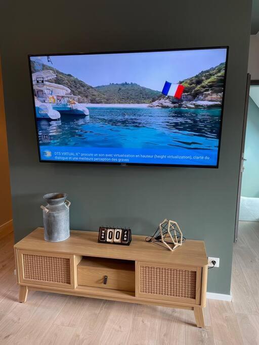 Loft Neuf Avec Bain Jacuzzi Et Terrasse Apartment Colmar Bagian luar foto